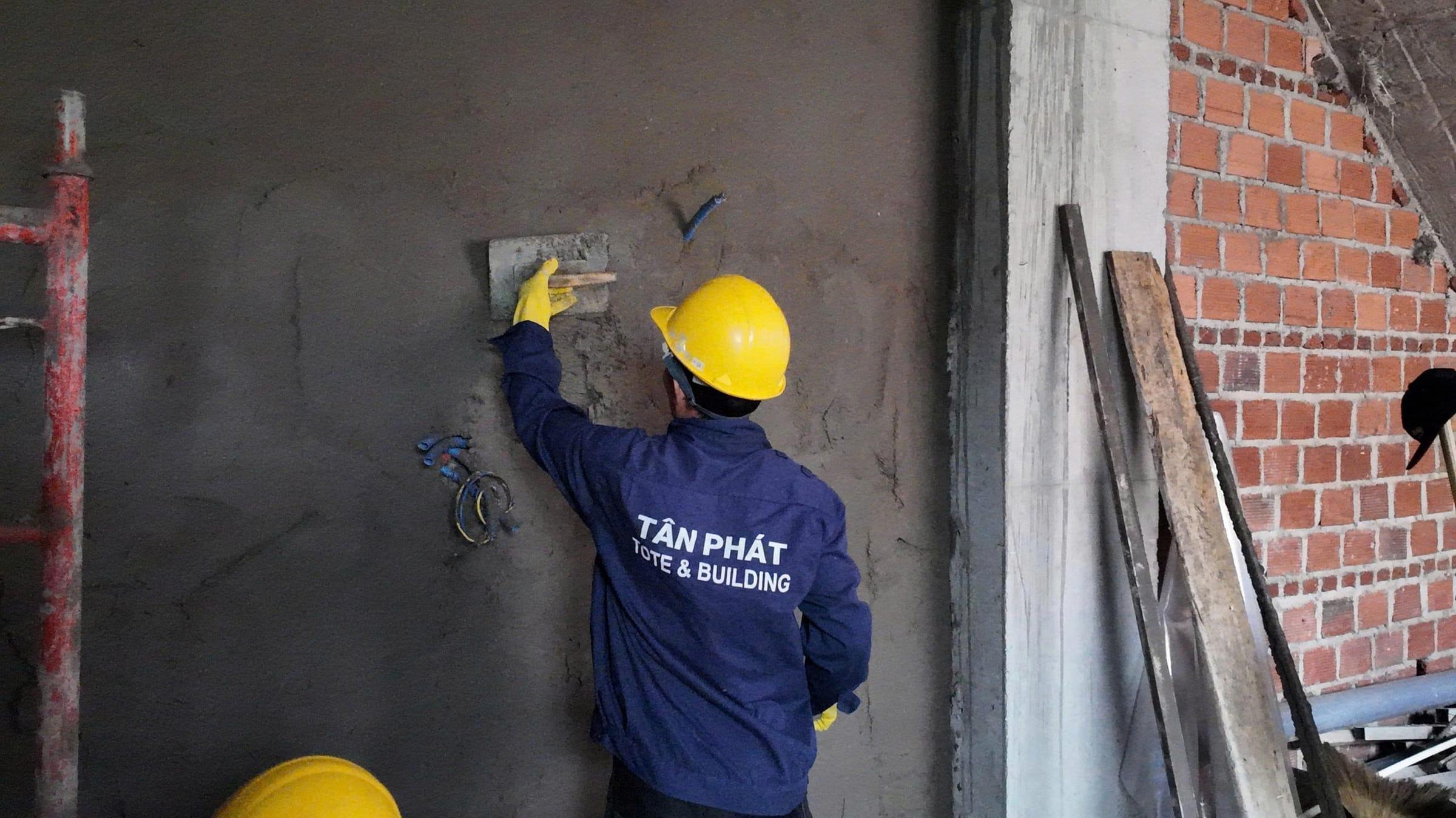 Thợ Tân Phát Tote & Building thi công hoàn thiện tại công trình